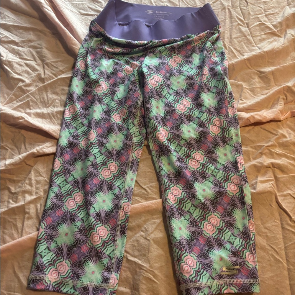 Skechers Kids Leggings in Purple and Green Pattern